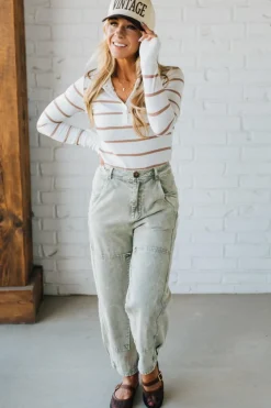 Ace Knee Patch Barrel Jeans | Light Olive - SO ME