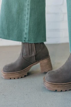 Arden High Rise Stretch Cargos