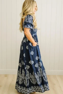 Audre Medallion Maxi