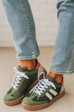 Benny Double Stripe Sneakers