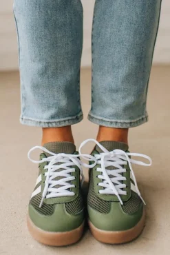 Benny Double Stripe Sneakers