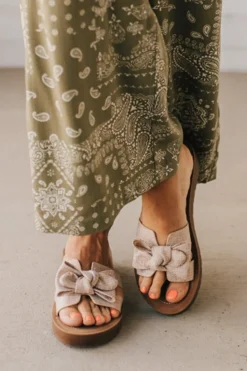 Bonnie Bow Top Slides | Linen