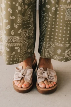 Bonnie Bow Top Slides | Linen