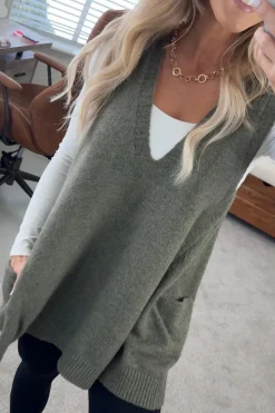 Cozy Pocket Sweater Vest
