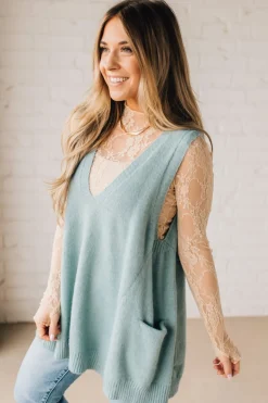 Cozy Pocket Sweater Vest