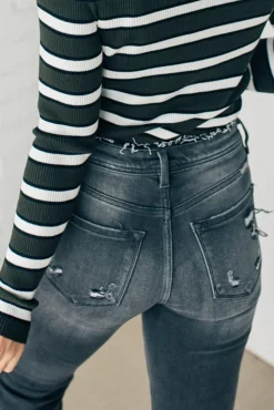 Daphne Distressed Mom Jeans - KANCAN