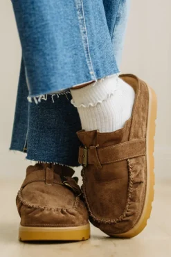 Deb Ruffled Suede Slides | Mocha