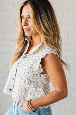 Ditsy Floral Scalloped Vest