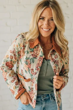 Floral Jacquard Scallop Trim Jacket