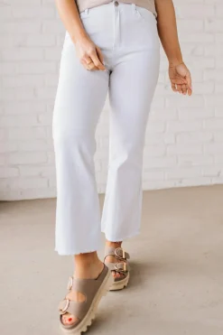 Haddie Frayed Hem Jeans | White -ZENANA