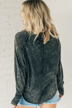 Mineral Wash Thumbhole Tee