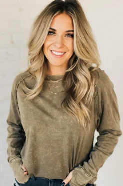 Mineral Wash Thumbhole Tee