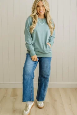 Ribbed Accent Pocketed Pullover