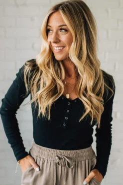 Ribbed Snap Henley Top