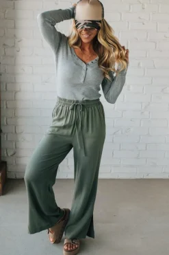 Ribbed Snap Henley Top