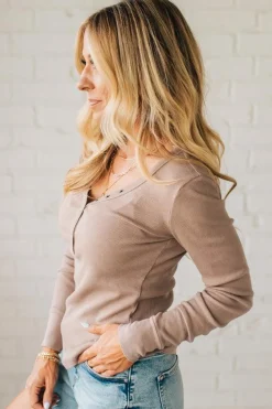 Ribbed Snap Henley Top