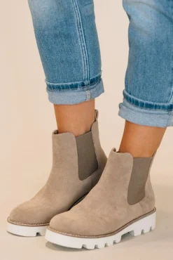 Witnee Pull On Boots